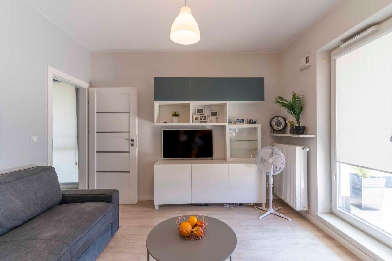 First -- Green Zoliborz Apartment 1 Варшава Экстерьер фото