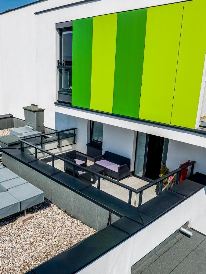 First -- Green Zoliborz Apartment 1 Варшава Экстерьер фото